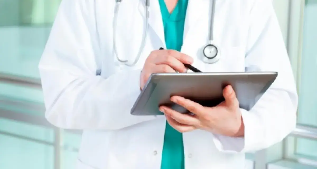 Dr n. med.: Nie tylko dla lekarzy! Jak zdobyć stopień?