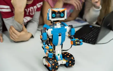 Robotyka dla dzieci: Jak wybrać idealny kurs? Poradnik dla rodziców