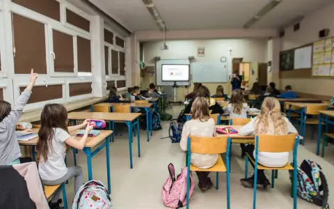 Od kiedy zdalne nauczanie? Decyzje szkoły, Sanepidu i fakty 2026