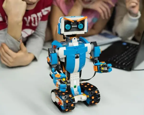 Robotyka dla dzieci: Jak wybrać idealny kurs? Poradnik dla rodziców